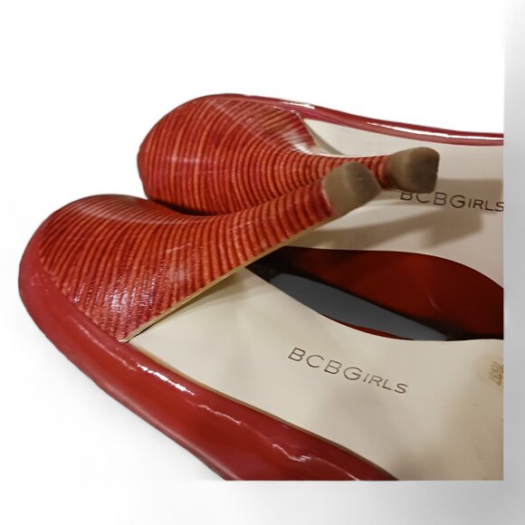 BCBGirls BG- Monde Salsa Red Patent Leather Pointed Toe Pump Heels Size 7B - Picture 8 of 12